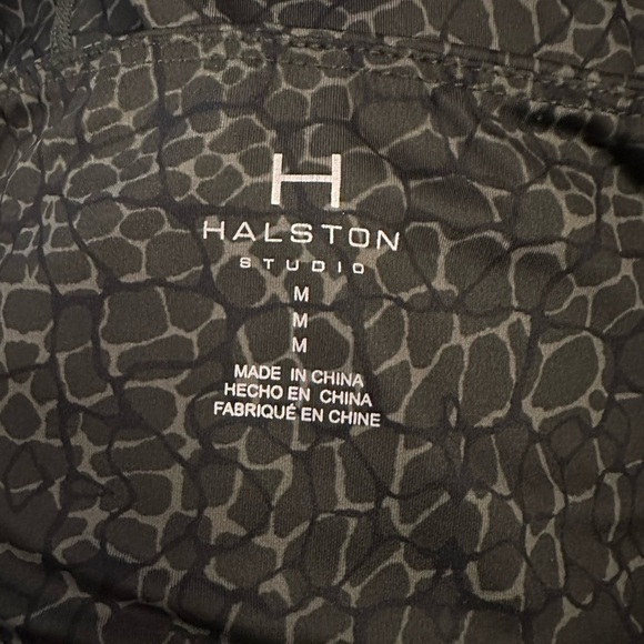 NWT Halston Studio Snake Print Knee Length Bike Shorts - Picture 4 of 4